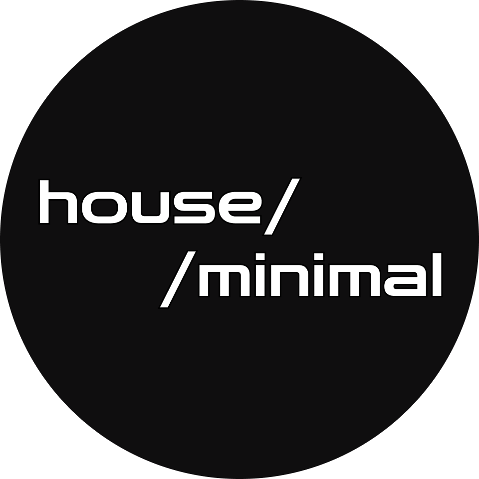 Black circular logo with the words "house" and "minimal" separated by a slash, written in white, modern font.