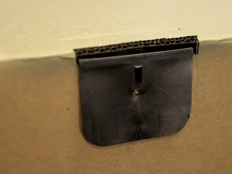 hanger-pack-detail-6-768x576.jpg
