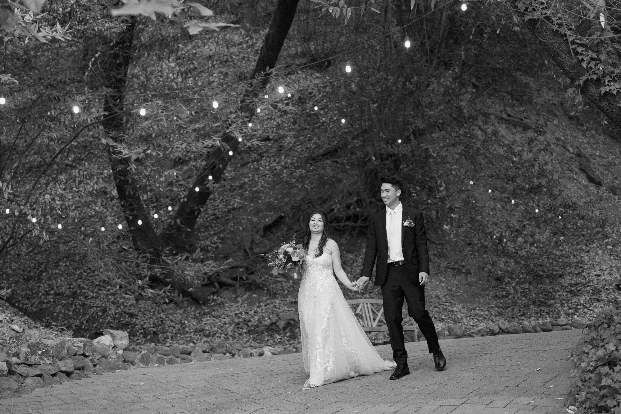 Black and white portrait of the couple in the forest