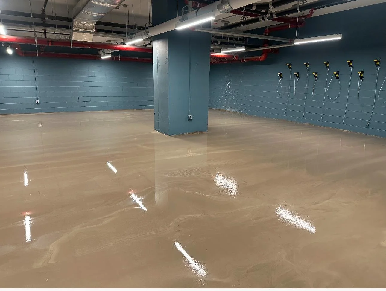 44th Road: over 600,000 sq foot of Self - Leveling