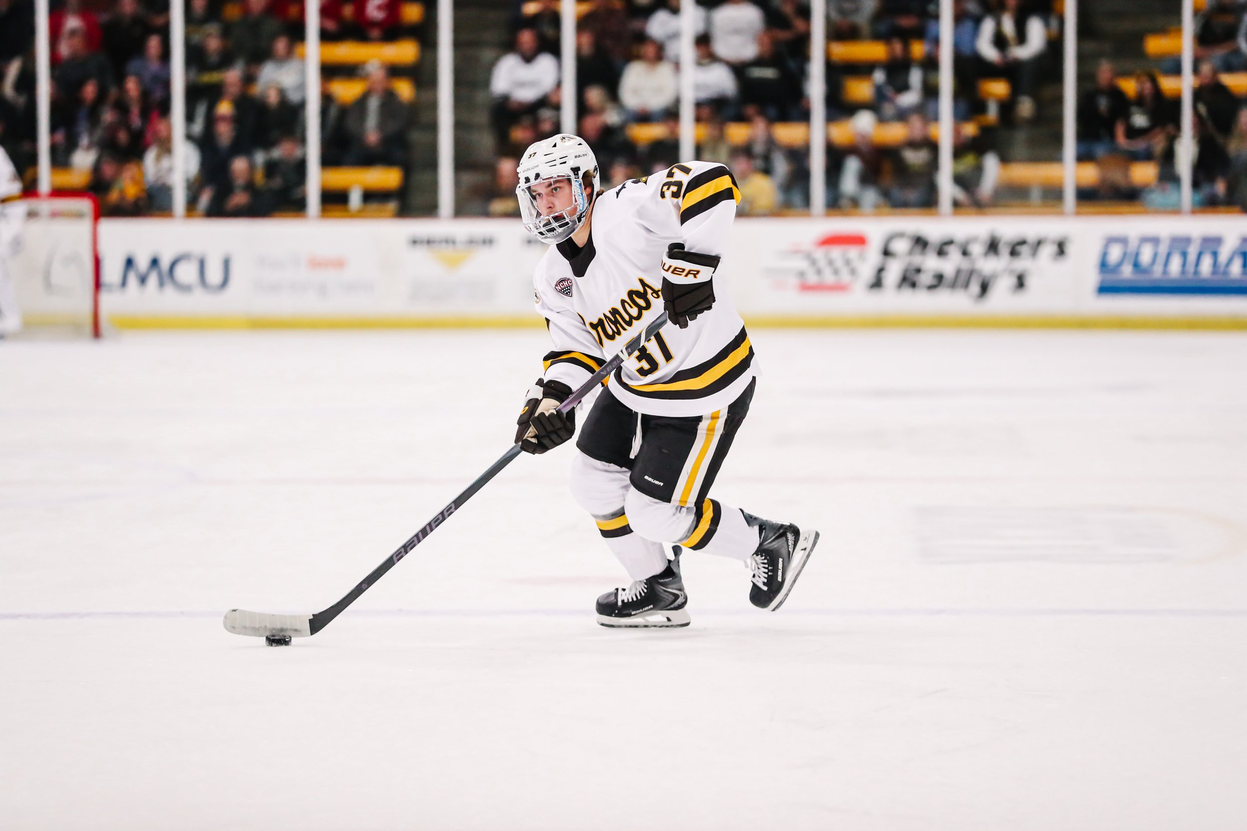 Syracuse NY Hockey camps led by local top talent