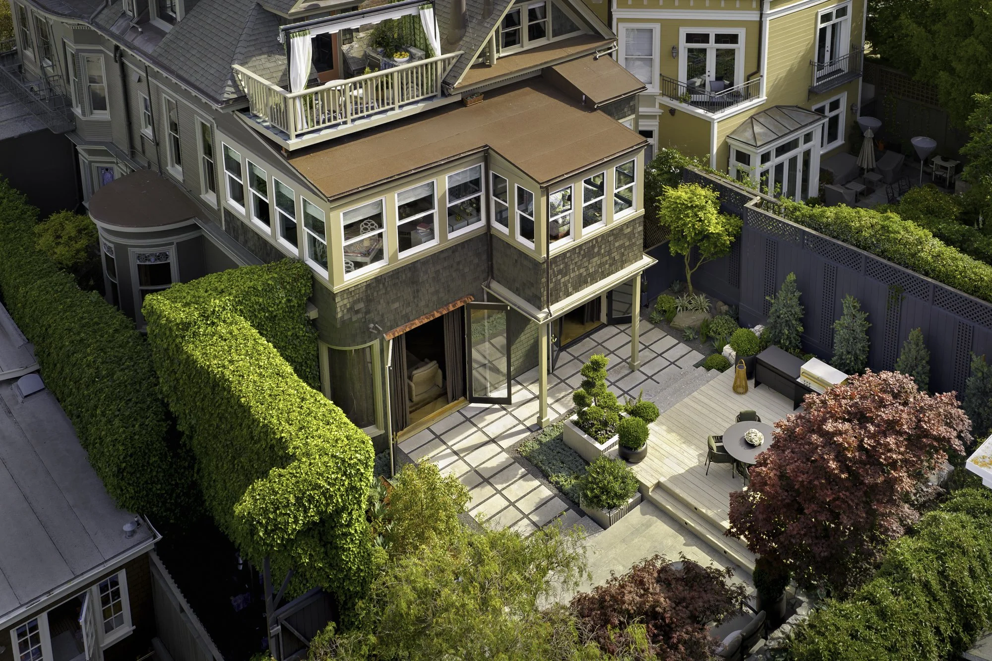 2515 Broadway-5.jpg