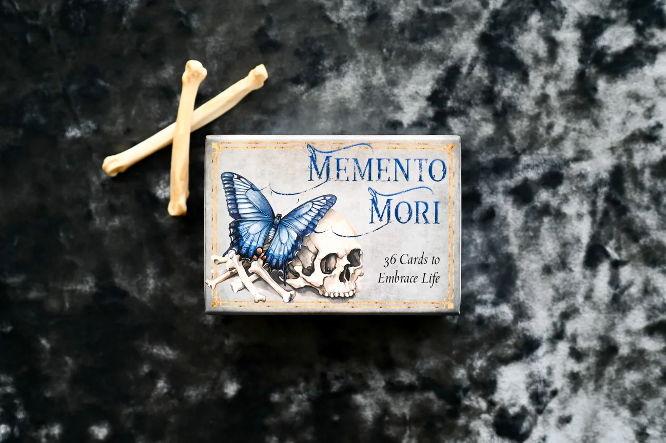 Memento Mori: 36 Mini Affirmation Cards