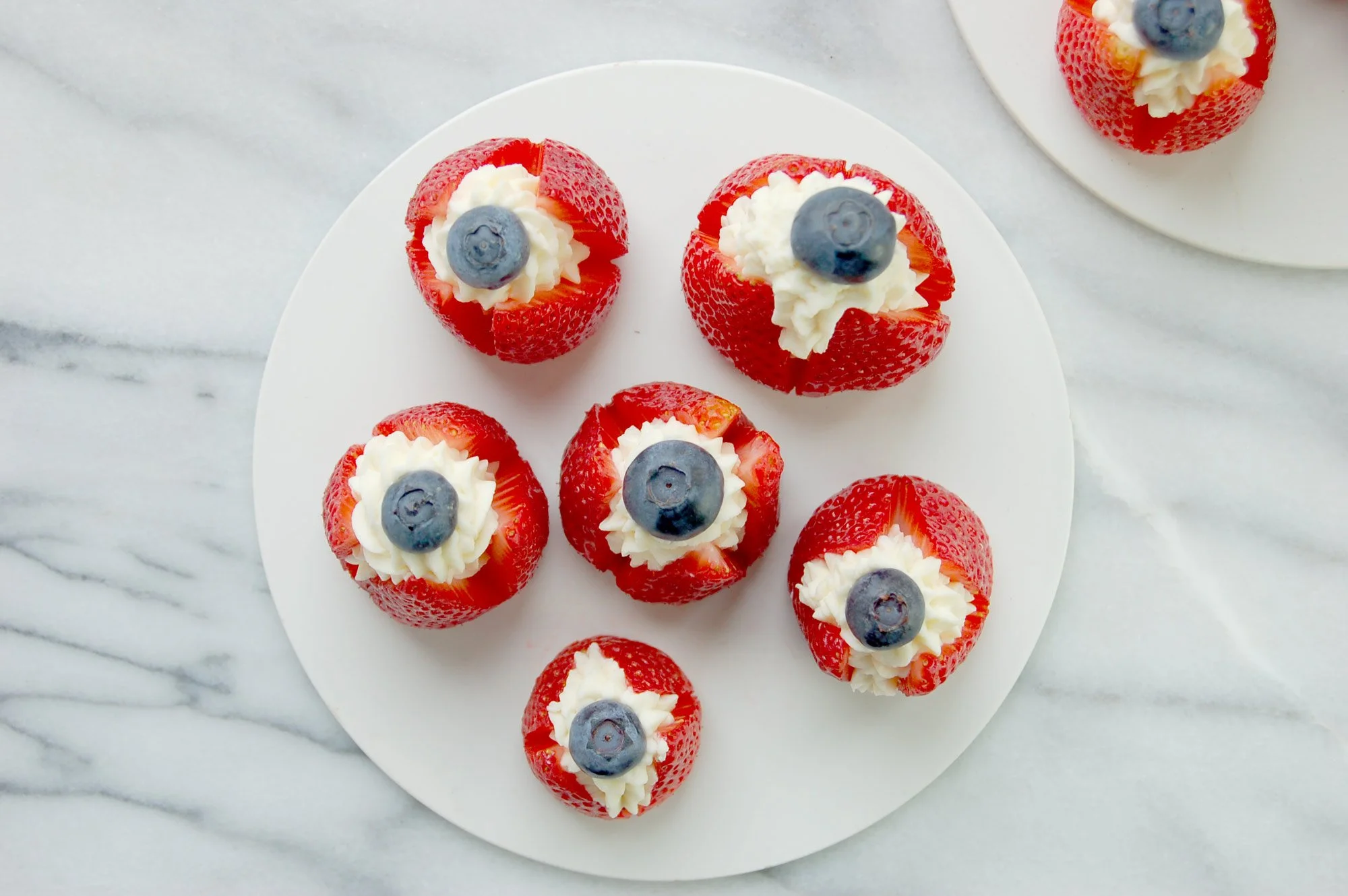 CheesecakeStrawberry4.jpg
