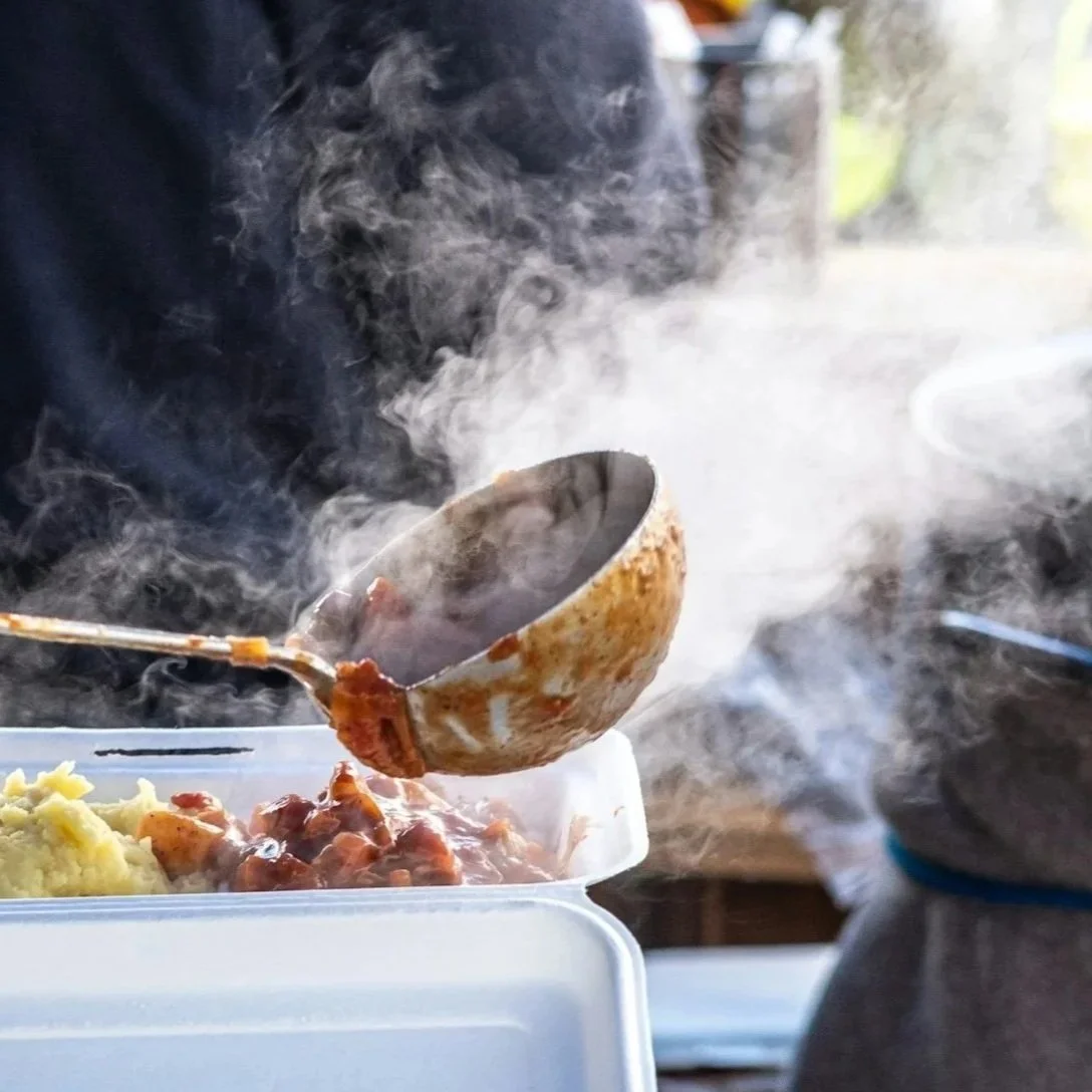 community effort to deliver  food in ventura county