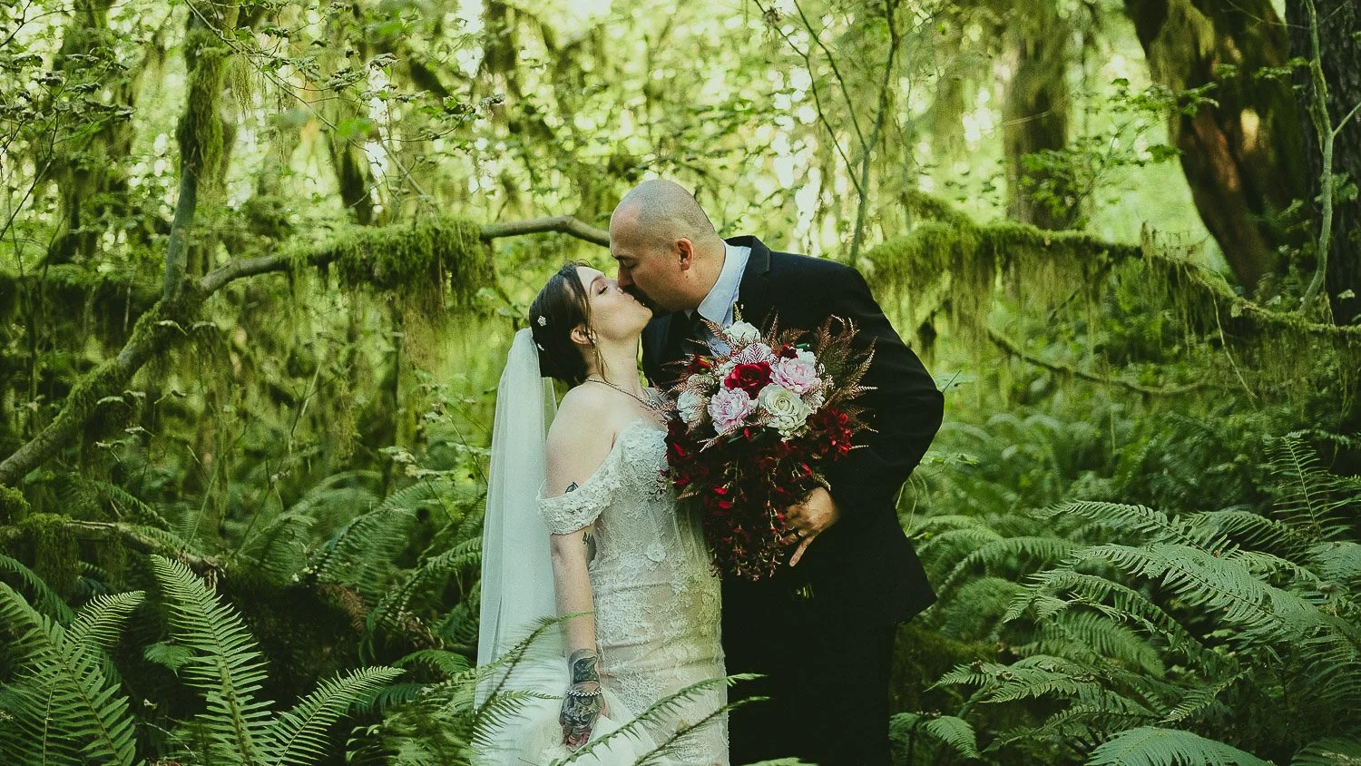 An Olympic National Park + Forks, Washington Elopement
