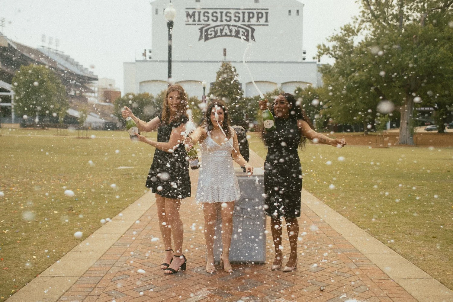 Mississippi-State-University-Starkville-Mississippi-Graduation-Portraits-4