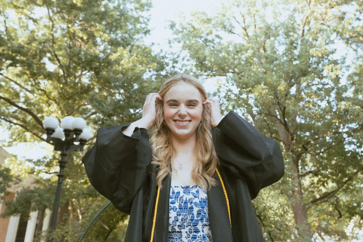 Belmont-University-Graduation-Portraits-Nashville-Tennessee