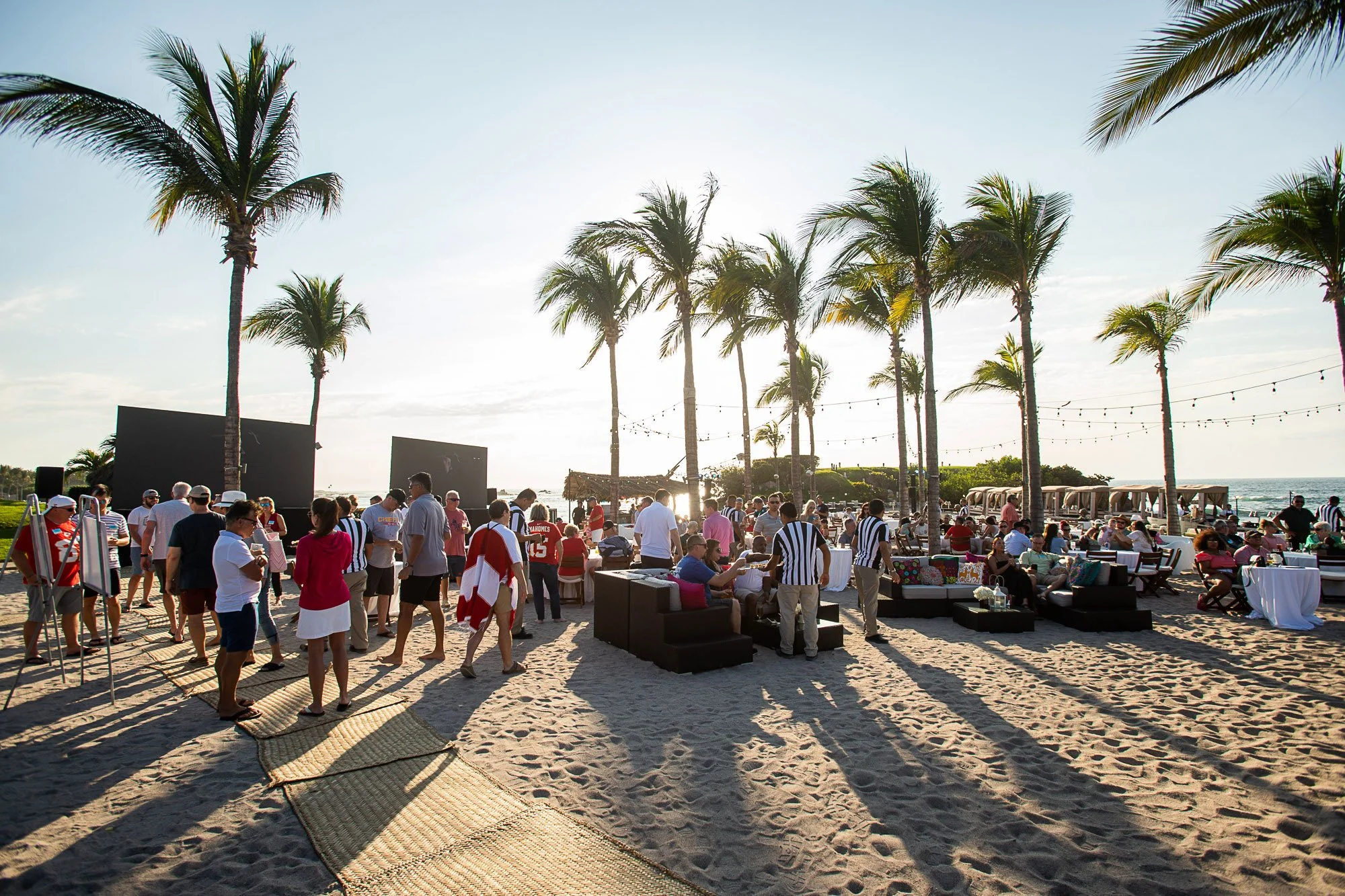 punta-mita-incentive-trip-welcome-reception-beach-33.jpg