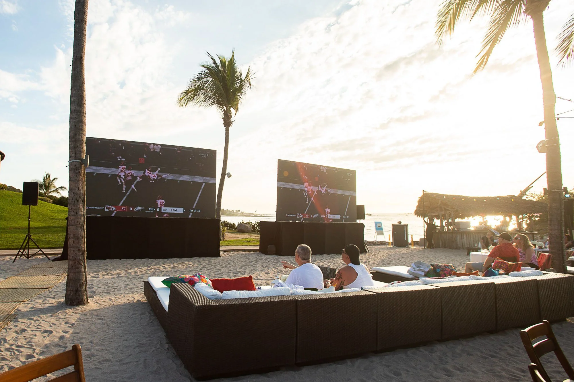 punta-mita-incentive-trip-welcome-reception-beach-36.jpg