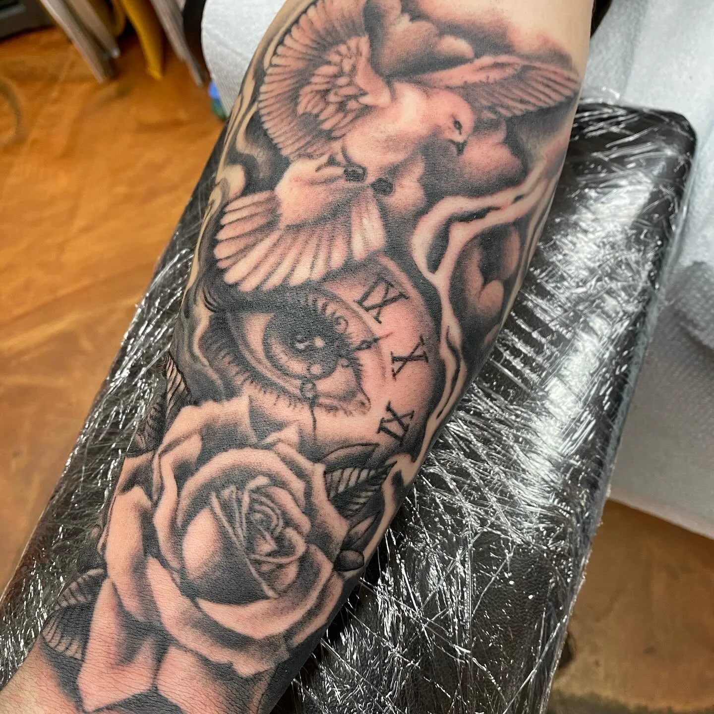 Piece done by @sietomaldonado, we have walk-ins with Sieto every Tuesday/Wednesday &amp; this upcoming Saturday June 6th! Stop on by we would love to see ya.