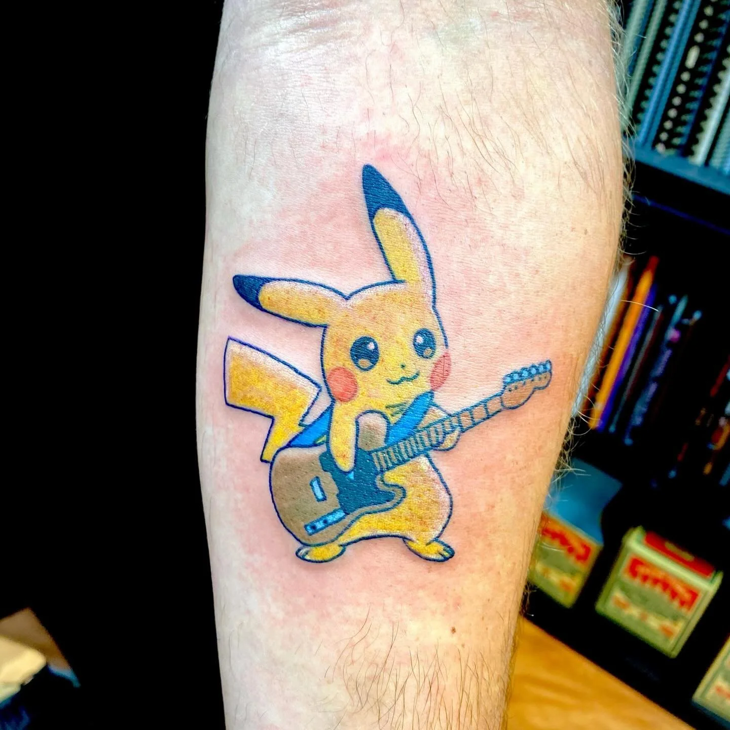 Come rock n roll with @leftysirons on walk-ins every Thursday &amp; Friday 🎸 Stop in and get something unforgettable ⚡️
