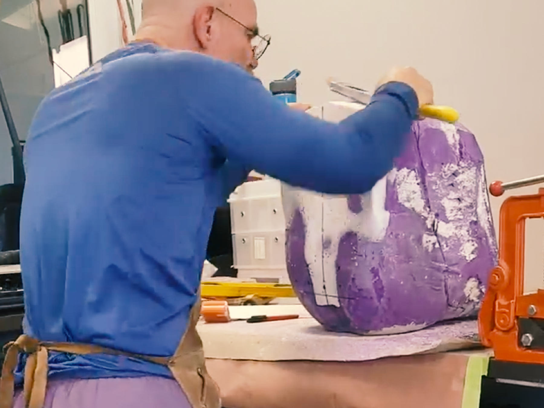 Beast_carving.png