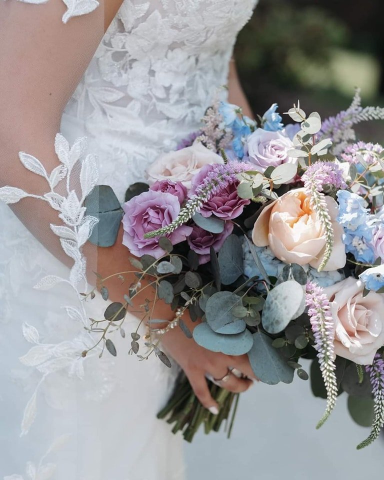 Lloyds Florist Photo Wedding Bride Bouquets (1).jpg