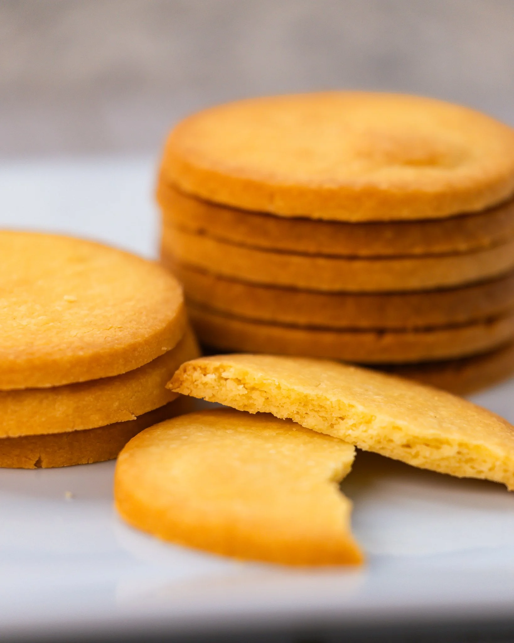 Melt-in-Your-Mouth Shortbread Cookies