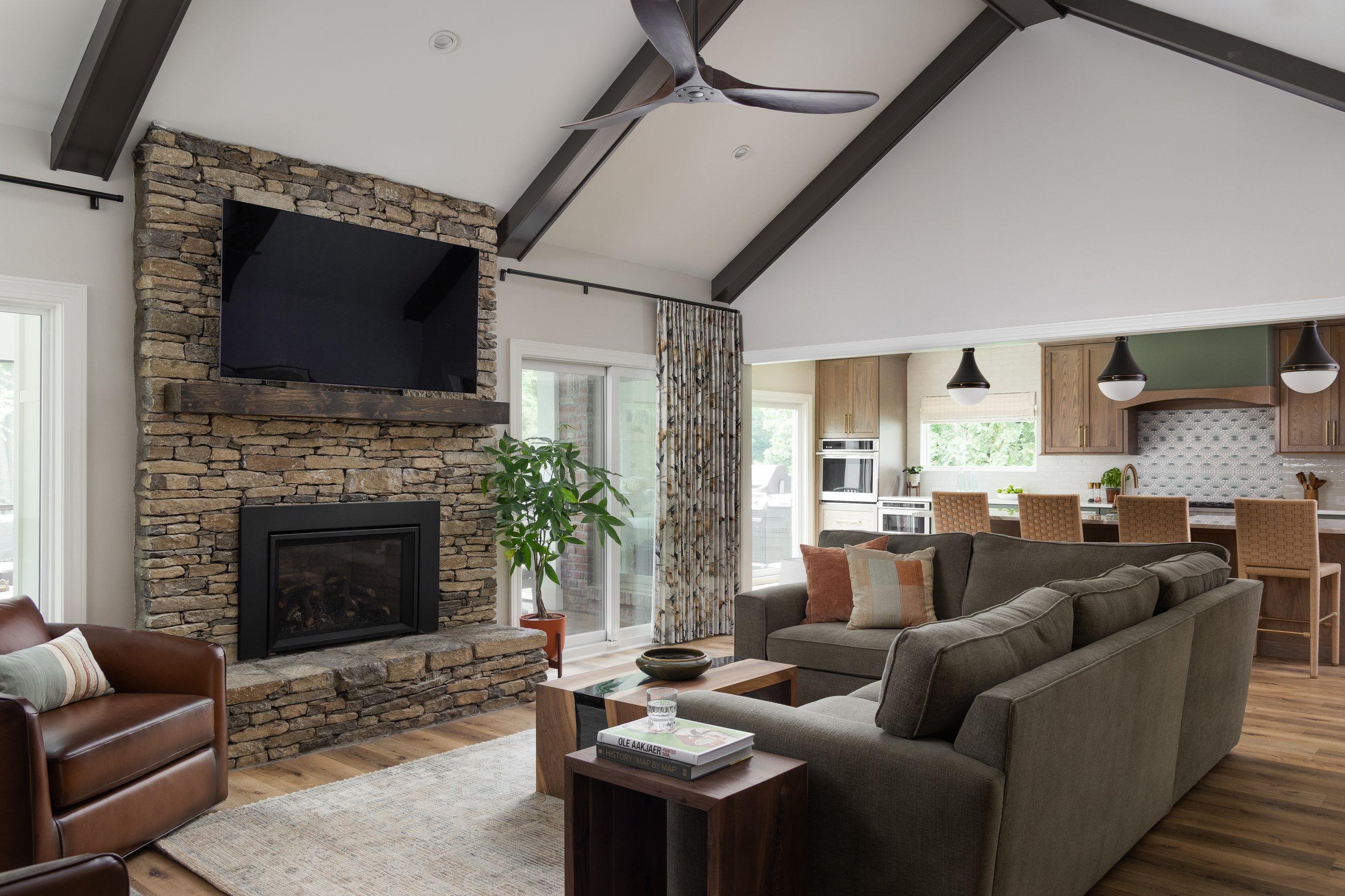 042 - 4621 Wolfcreek Pkwy.jpg