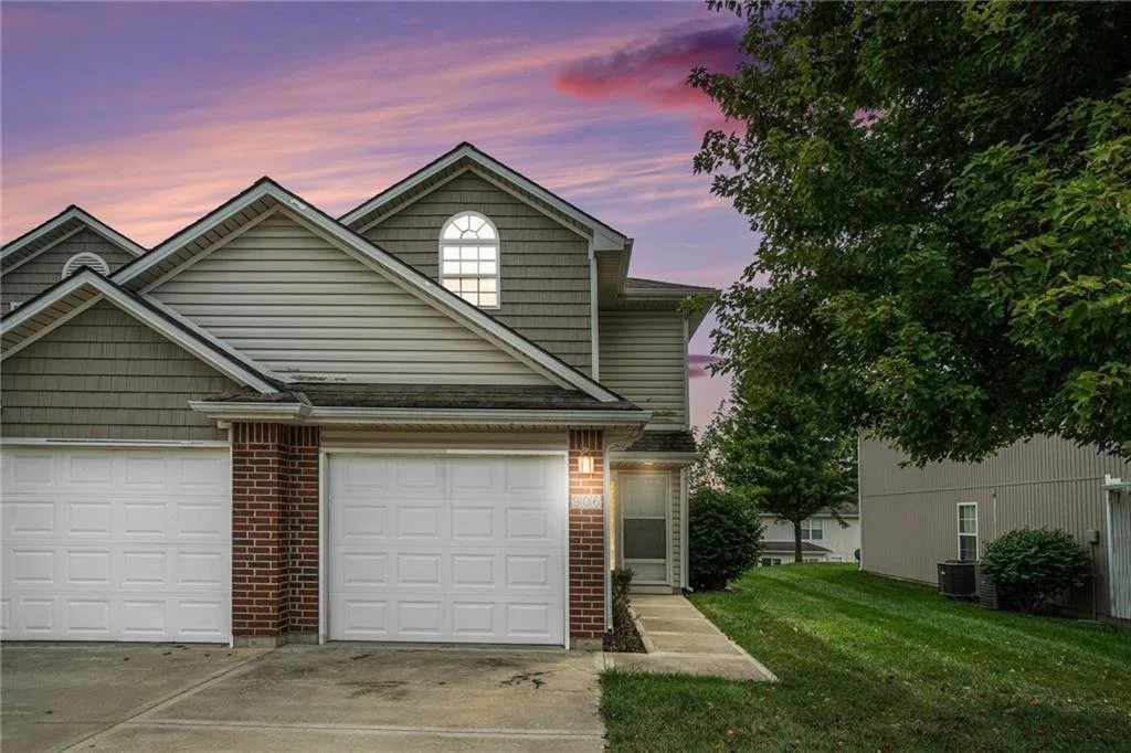 SOLD | Last List $220,000 Represented Buyer Lee's Summit, MO