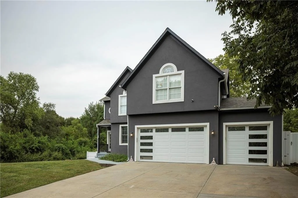 SOLD | Last List $525,000 Represented Seller Lee's Summit, MO