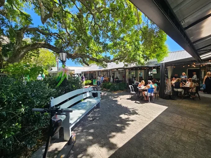 Breakfast and lunch restaurant in Fairhope