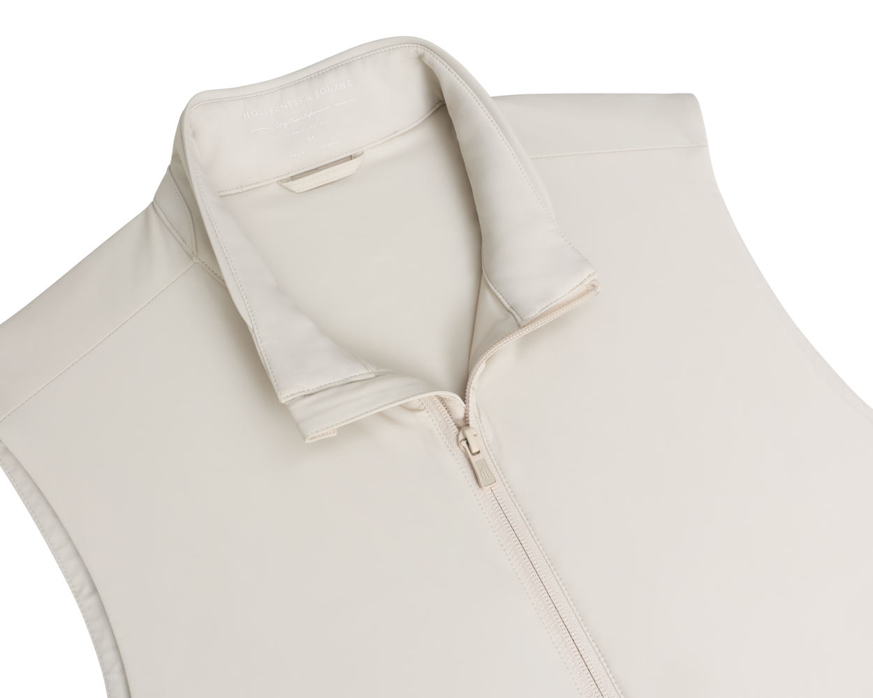 Redford_Sand_104158_SL_PKT_2166.png
