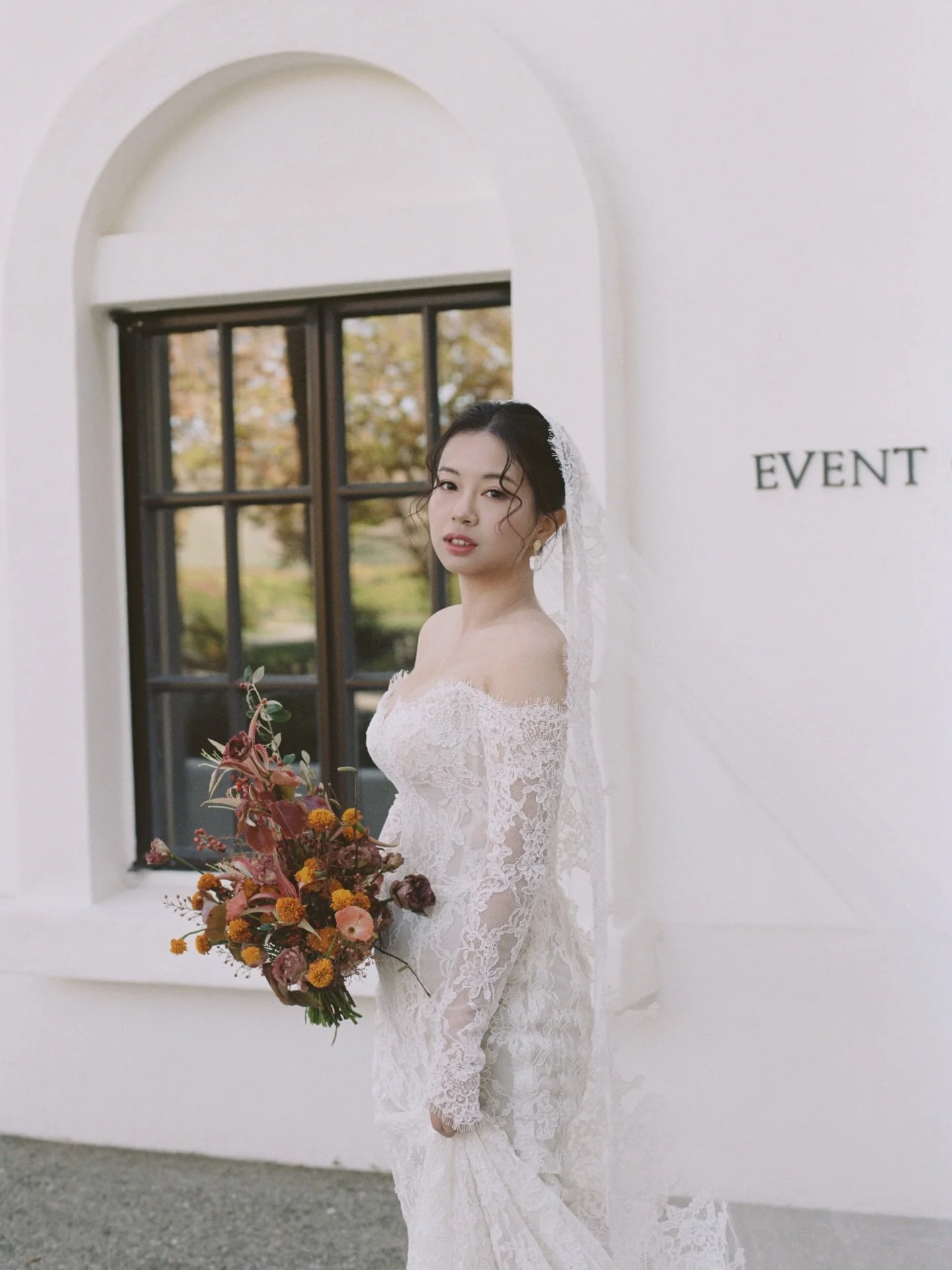 Still dreaming about this beautiful winery wedding from last fall 

@theaethra.moments  @vesperchenphoto  @_insomniaproduction
@nightfall.flora  @joycezhoudesigns  @elitebayarea
@aswisheswedding  @wente  @wenteevents  @trendeventcollections