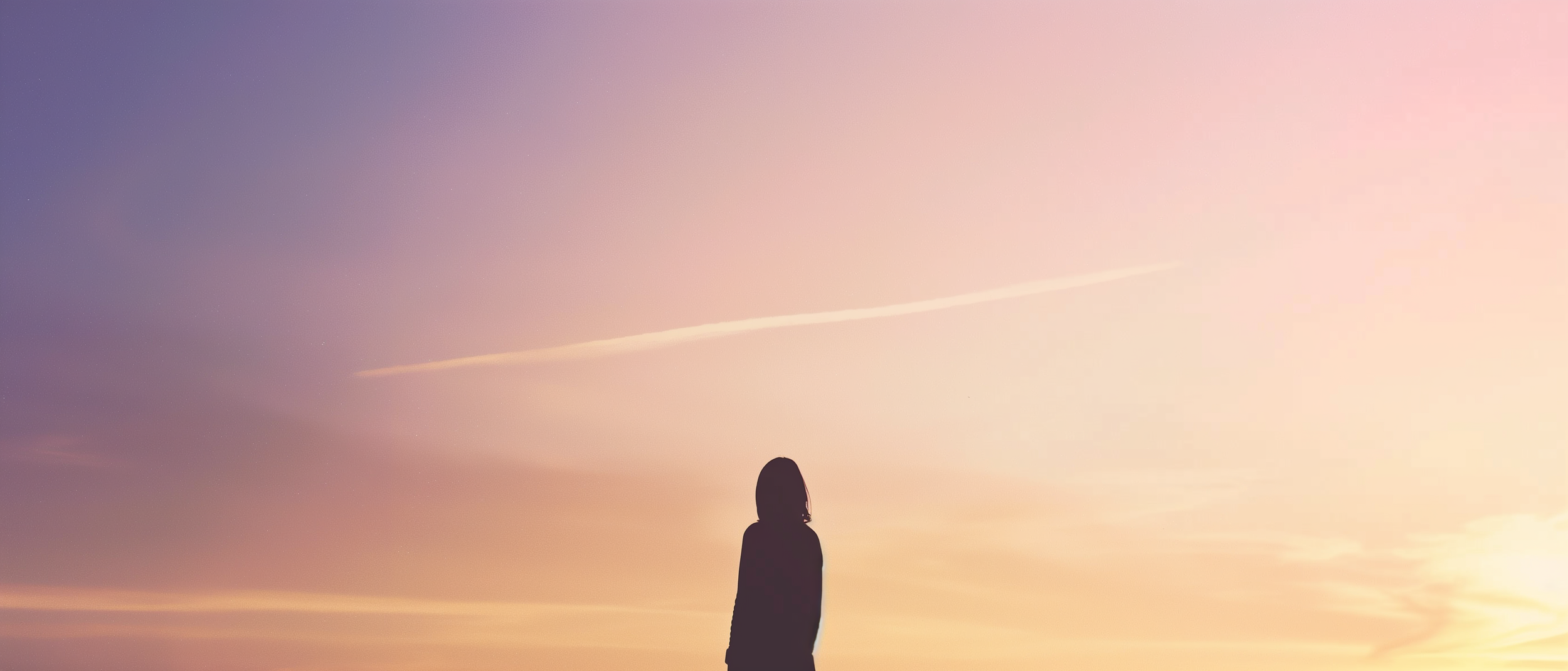 The visual direction was conceived to feel timeless, elegant and deeply human.
Each image is treated not as a resource,
but as a statement.
Light becomes the central thread — not only revealing, but connecting.
The sun appears as origin:
energy, poss