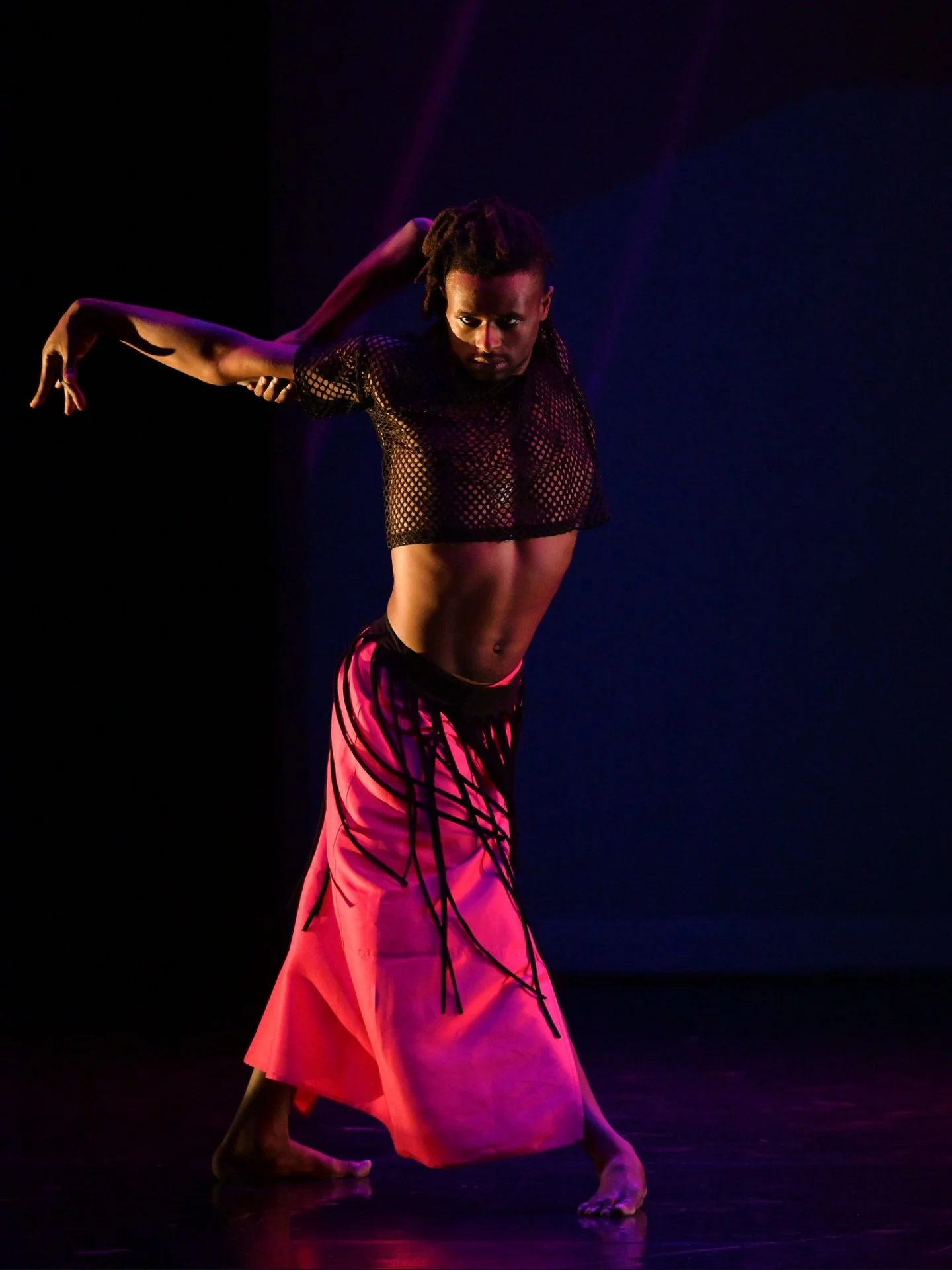 we&rsquo;re just a few days away from AMD&rsquo;s &ldquo;A World Gone Fabulous&rdquo; ✨🌎

@adelemyersanddancers 

4/24- 4/25 
8pm

🎟 Tickets available : Visit @miamilightproject 

Don&rsquo;t miss itttt!!!

photo captured by Simon song