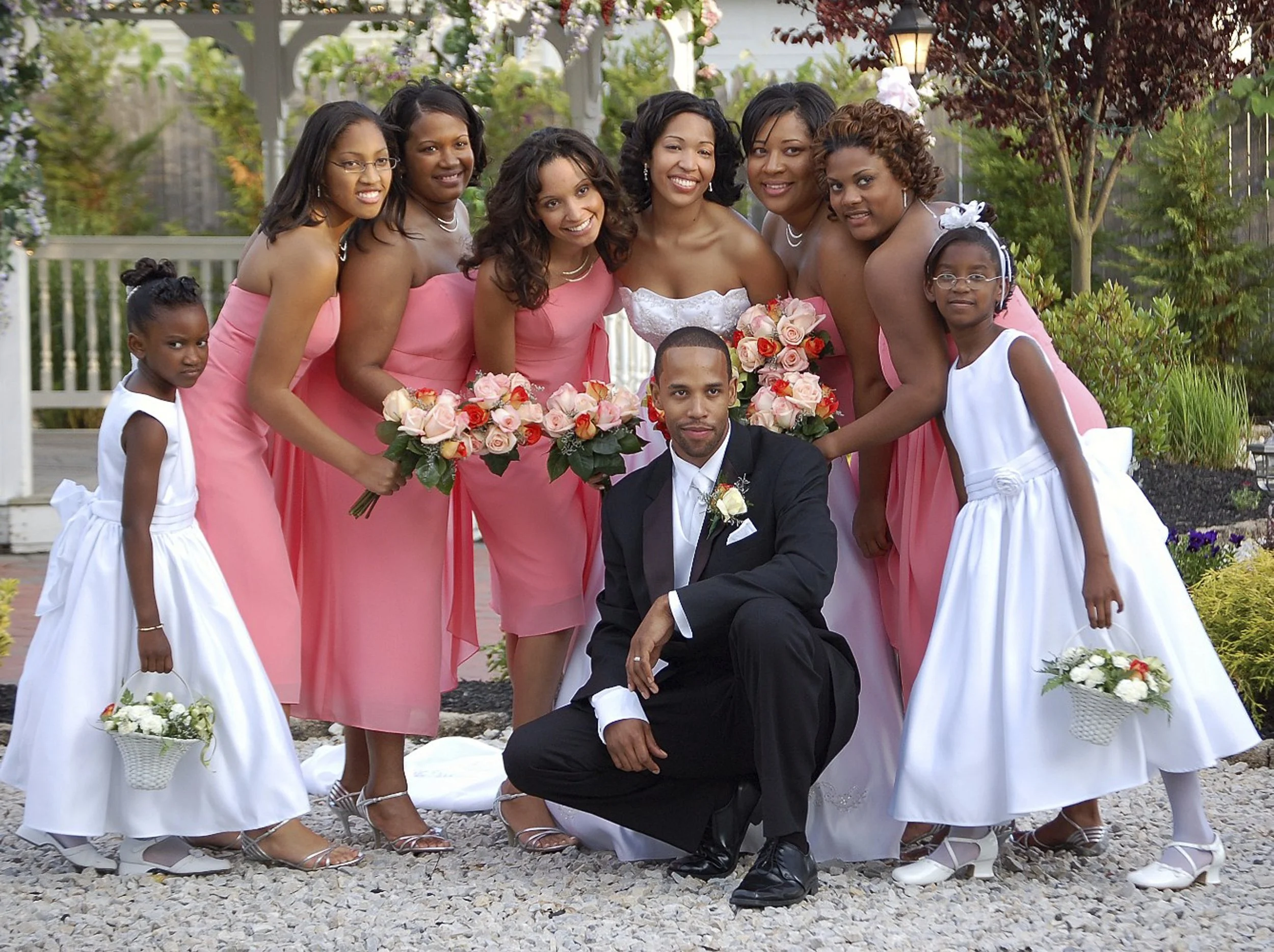 Rauhn, Nina & bridesmaids.jpg