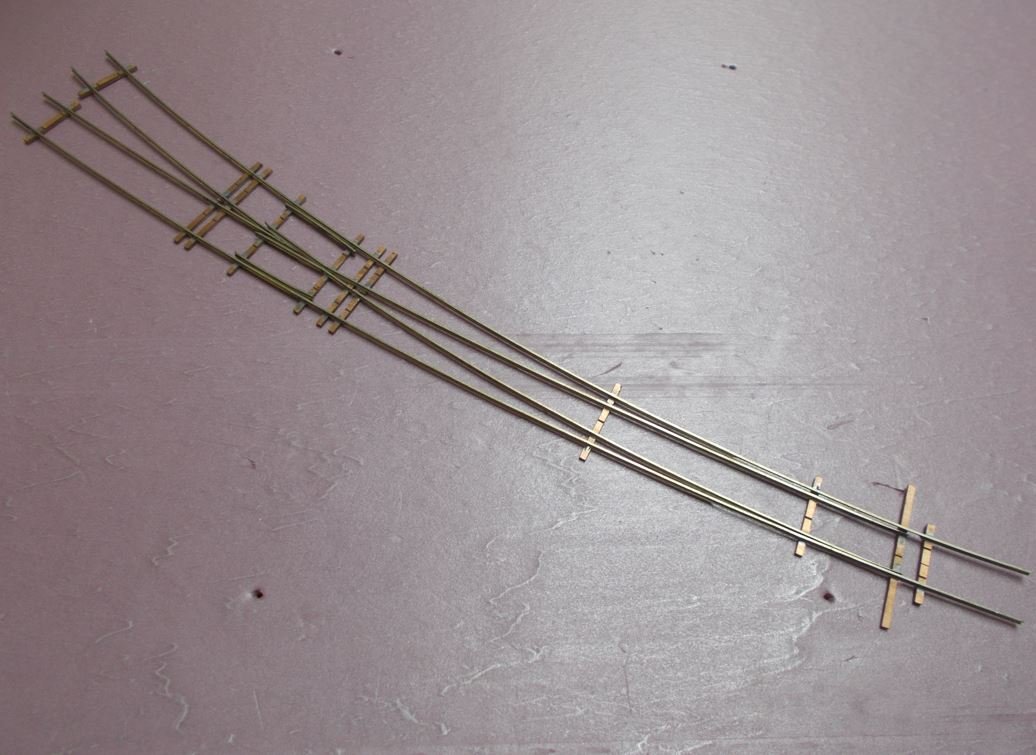 Code-55 curved turnout (skeleton)