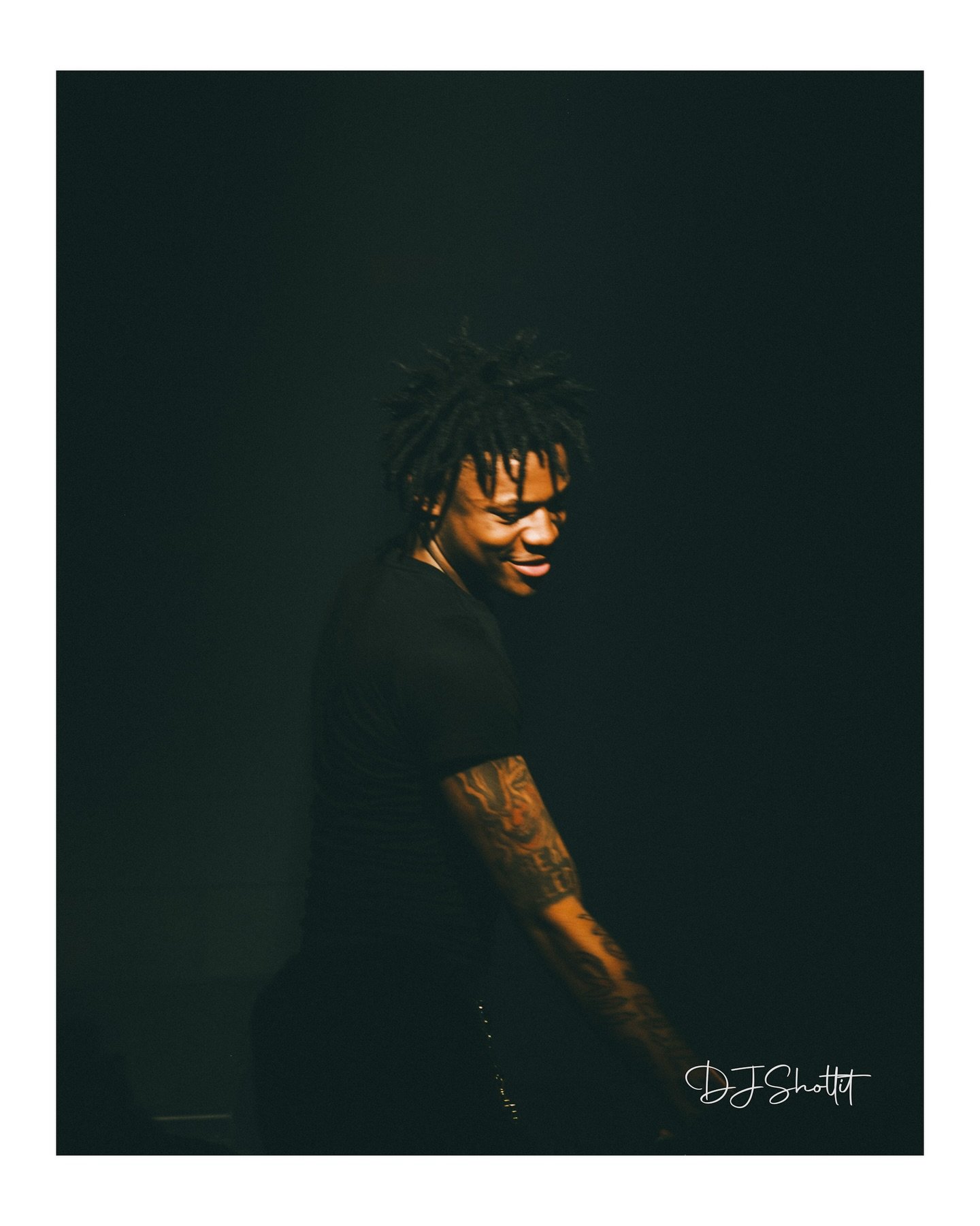 djshotitt_1771882779_3839152416290400906_8254528624.jpg