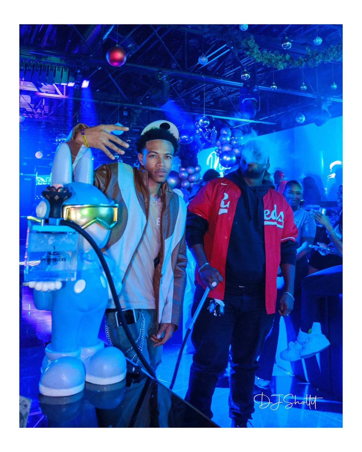 djshotitt_1765931441_3789228612134952681_8254528624.jpg