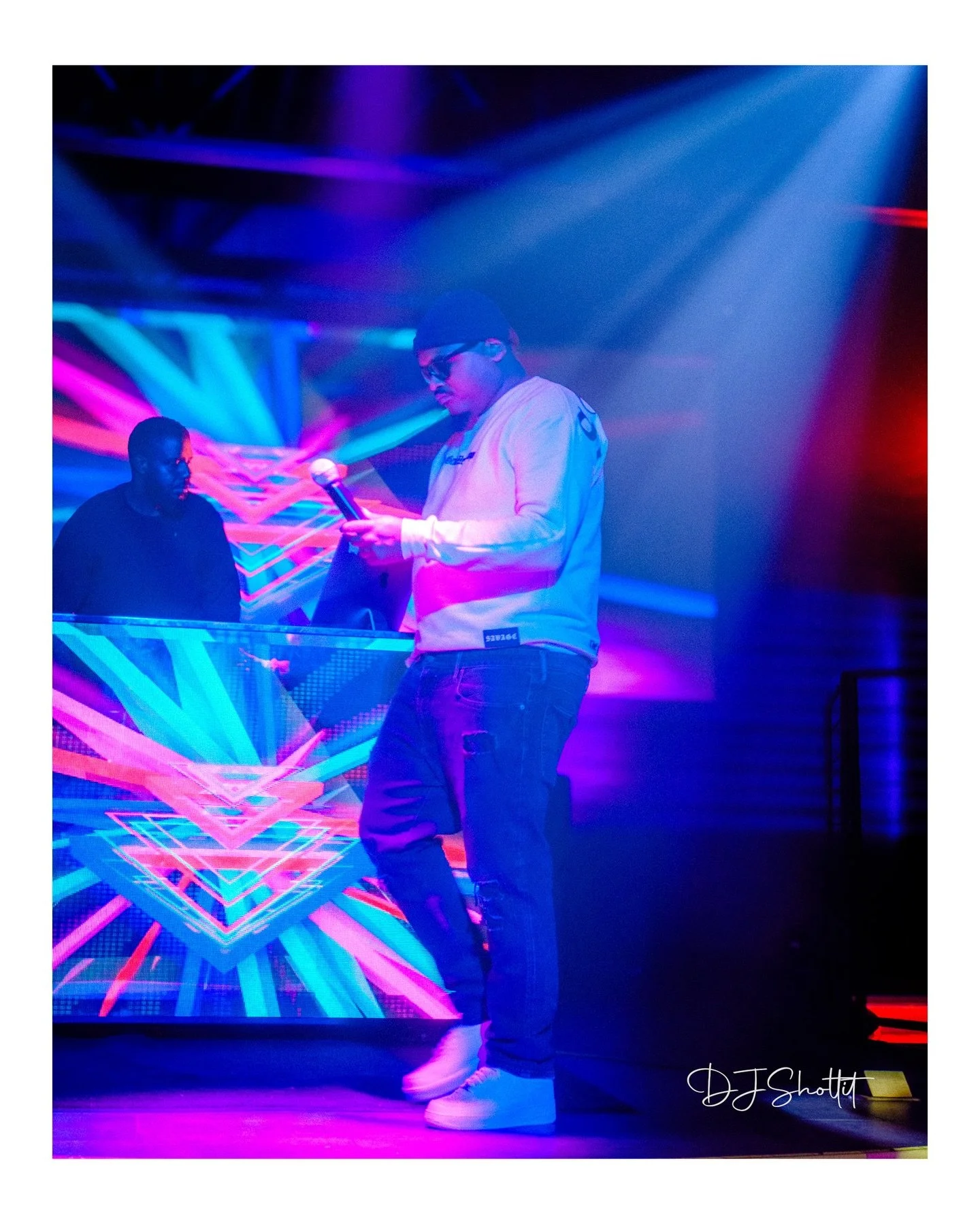djshotitt_1765931441_3789228570485469625_8254528624.jpg