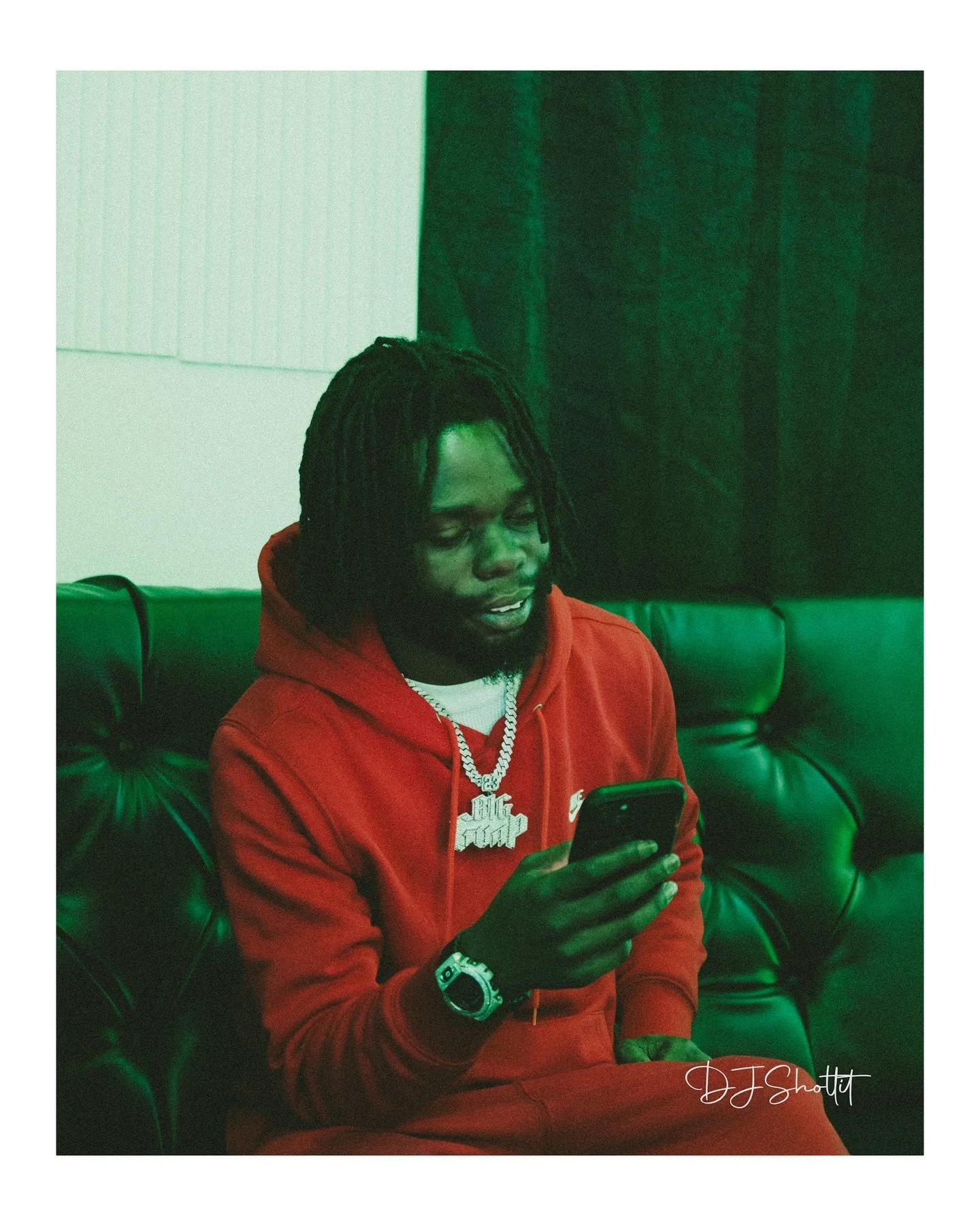 djshotitt_1773179940_3850032844786271933_8254528624.jpg