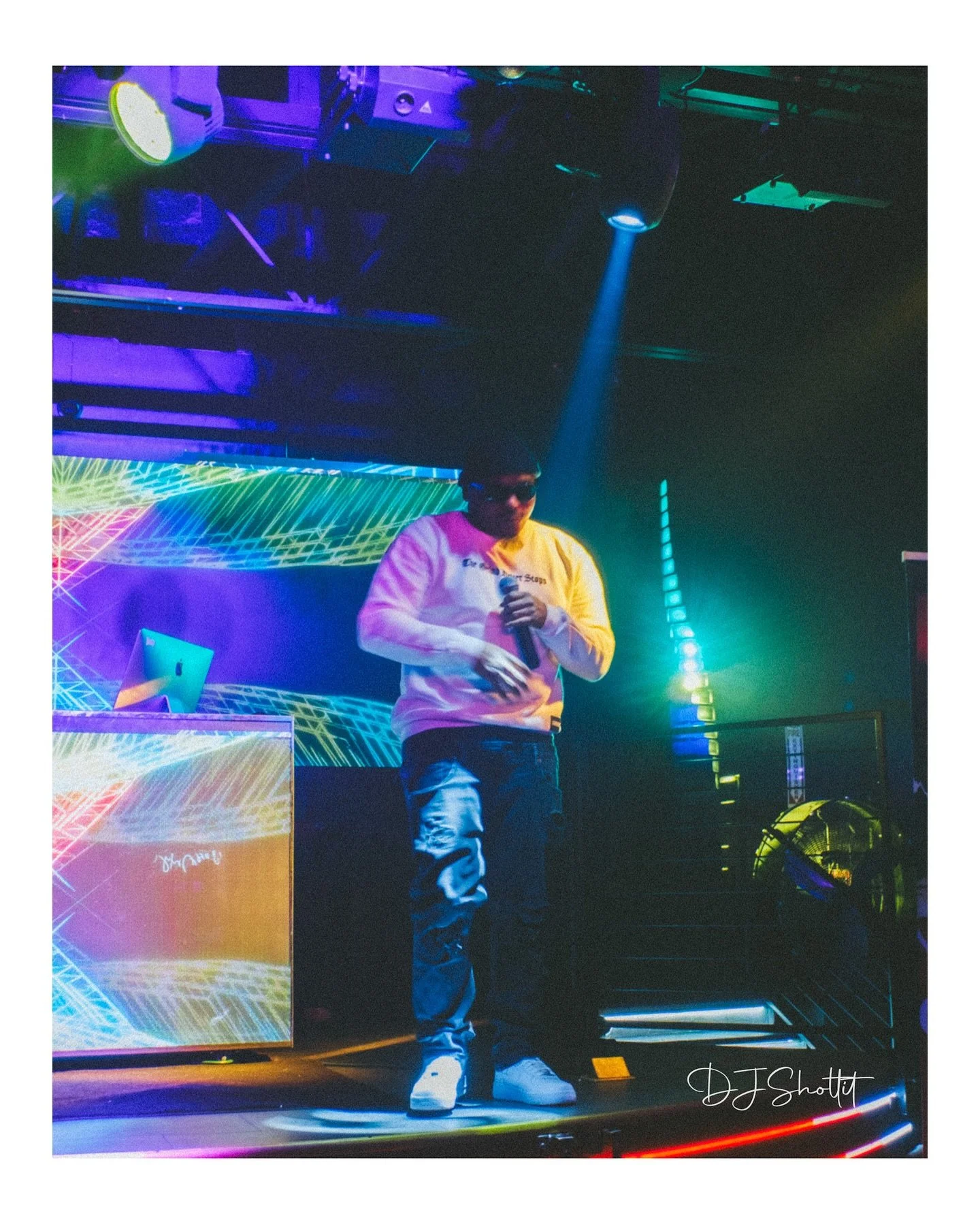 djshotitt_1765931441_3789228655109764978_8254528624.jpg