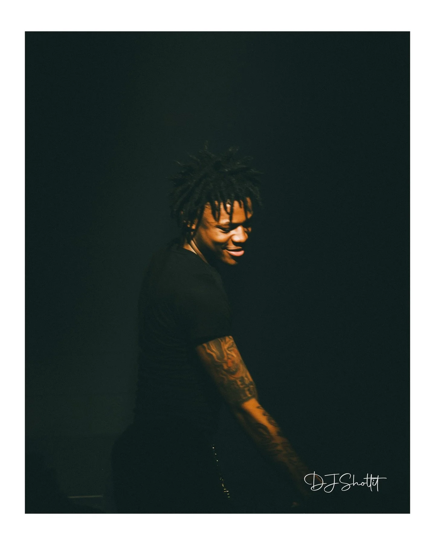 djshotitt_1771882779_3839152416290400906_8254528624.jpg