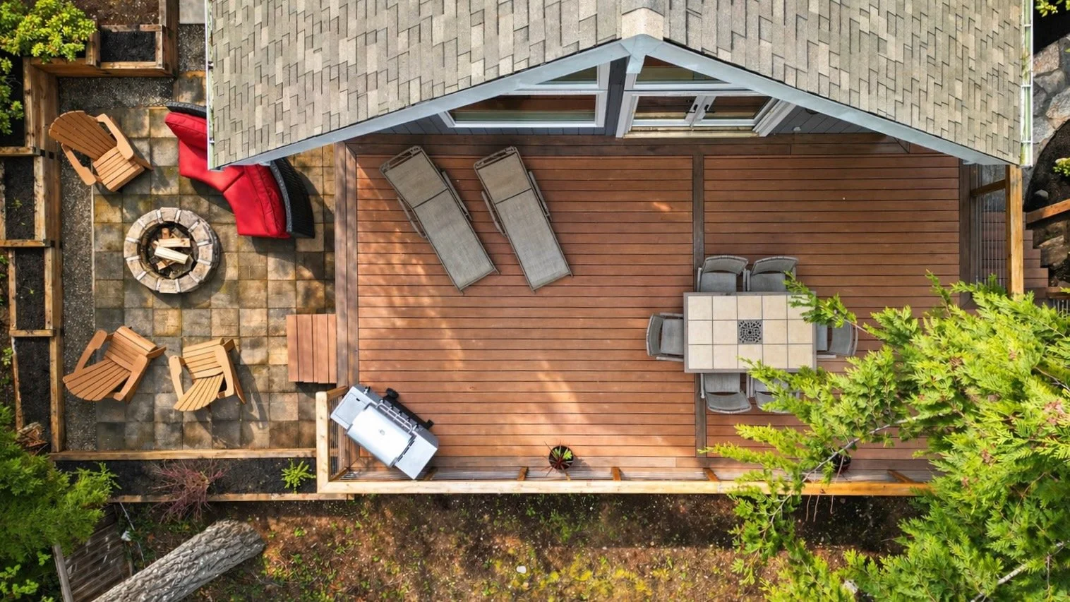 deck and firepit aerial DJI_0503_ChatGPT_rotate.jpeg