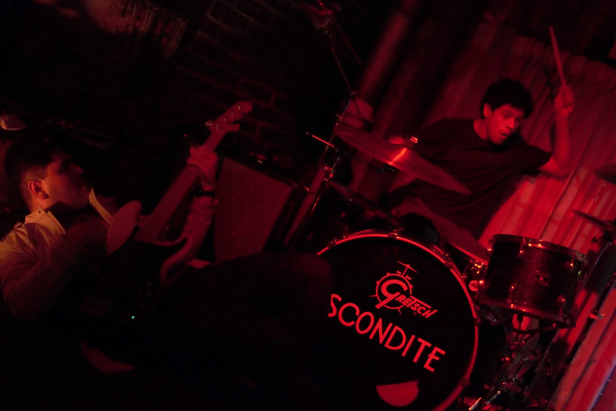 Moi hitting his signature move with Daniel behind the kit.