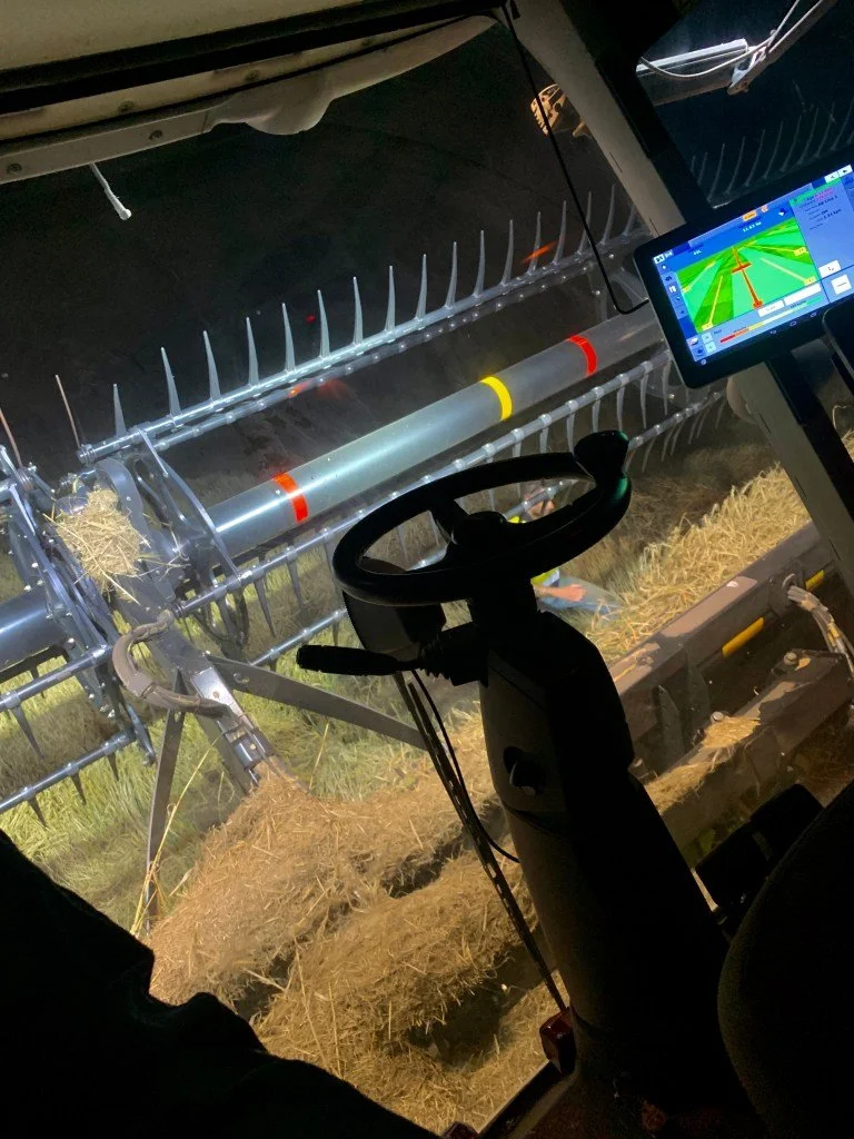 Eine Nachtschicht im Header in Boggabri während der Harvest Season