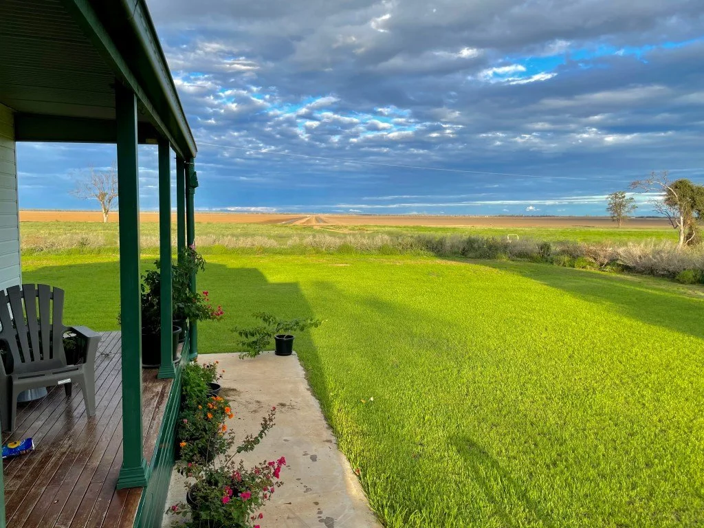 Avi &amp; Edens Farmhaus