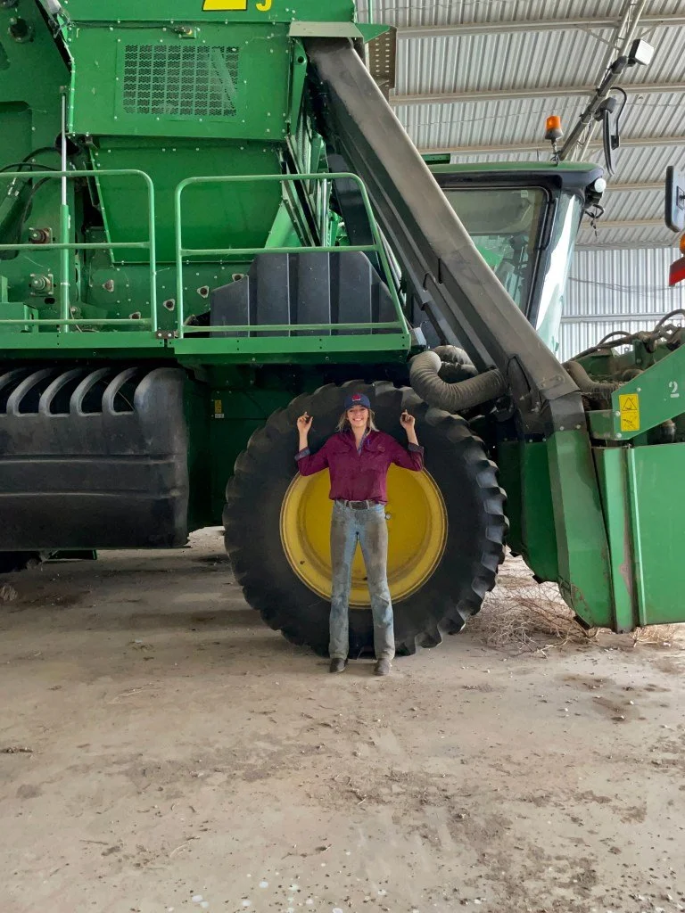 Kleiner Größenvergleich: Cotton Picker vs. meine Wenigkeit