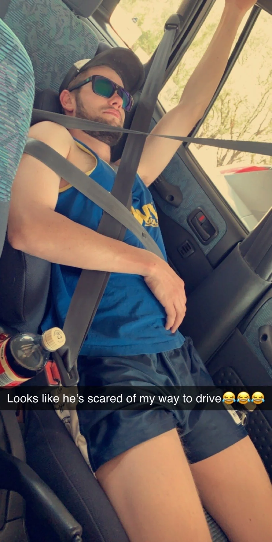 Dreifacher Schutz wenn ich Auto fahre, versteh gar nicht warum… 