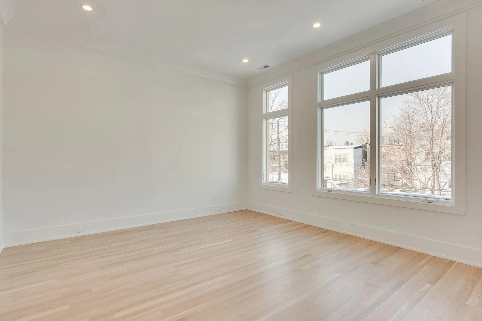 An image of 2420 W Huron | Stratum Builders