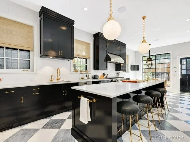 An image of 23 E Scott | Stratum Builders