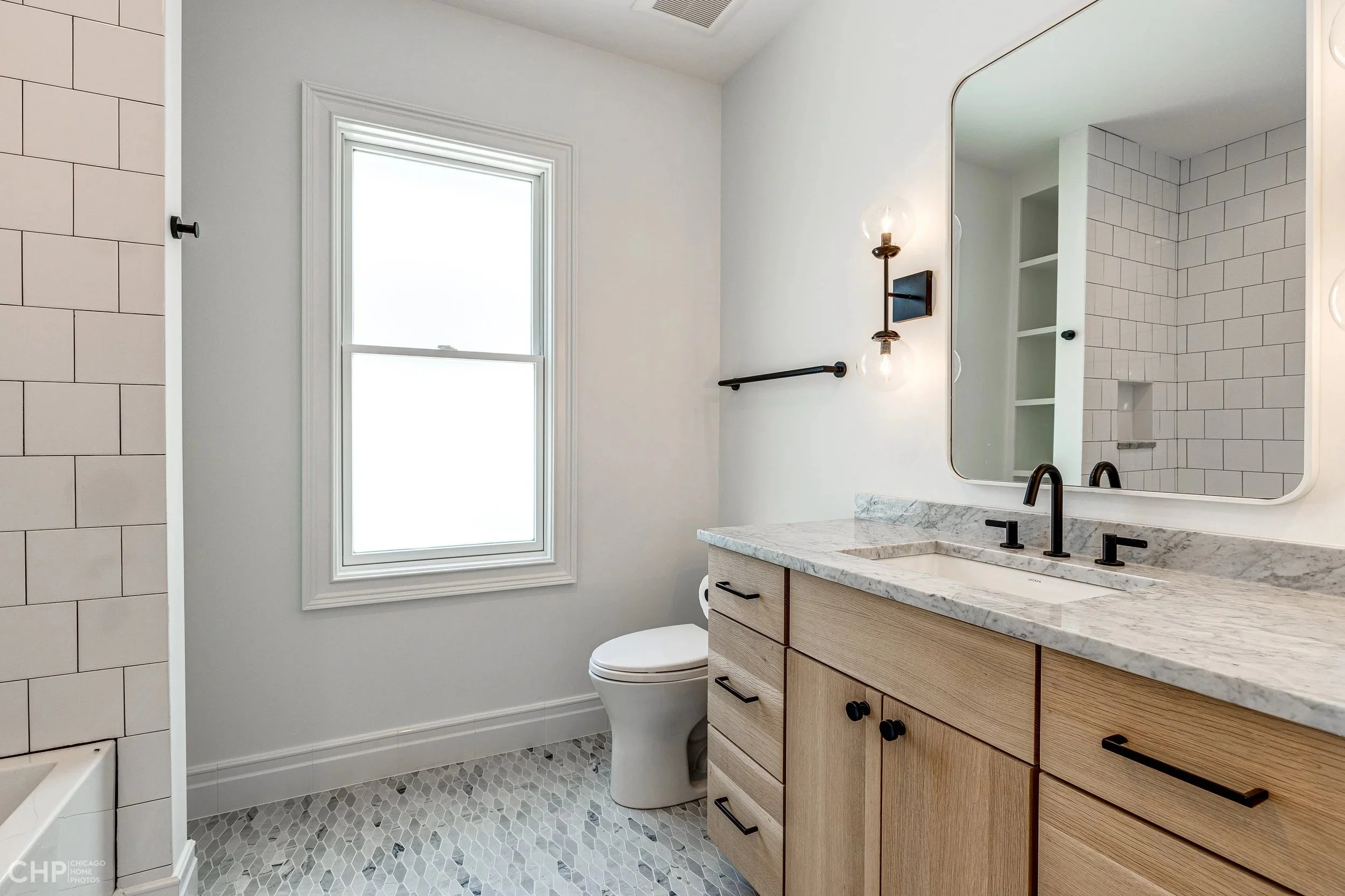 An image of 3718 n kildare | Stratum Builders