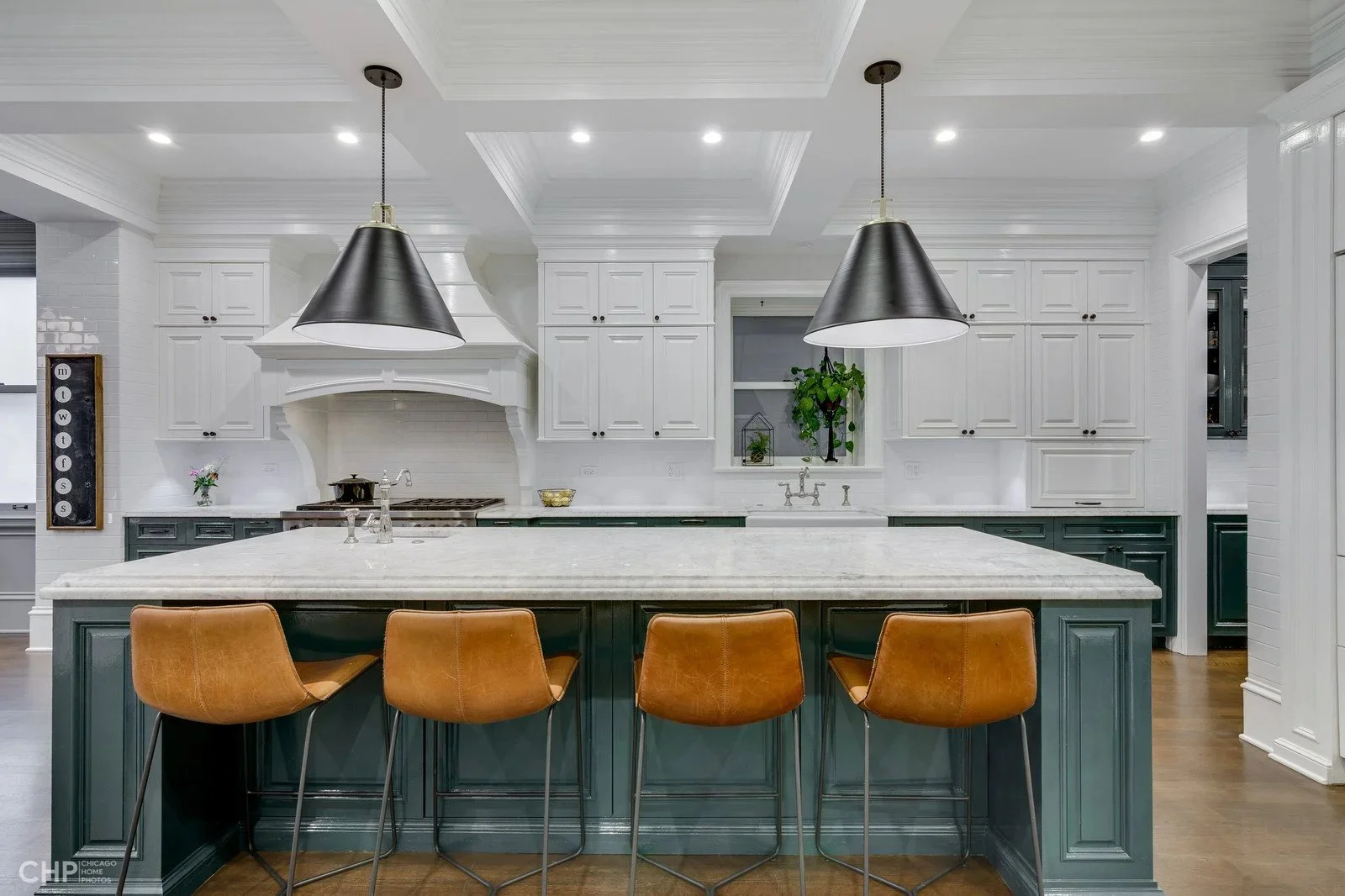2051 w evergreen | Stratum Builders