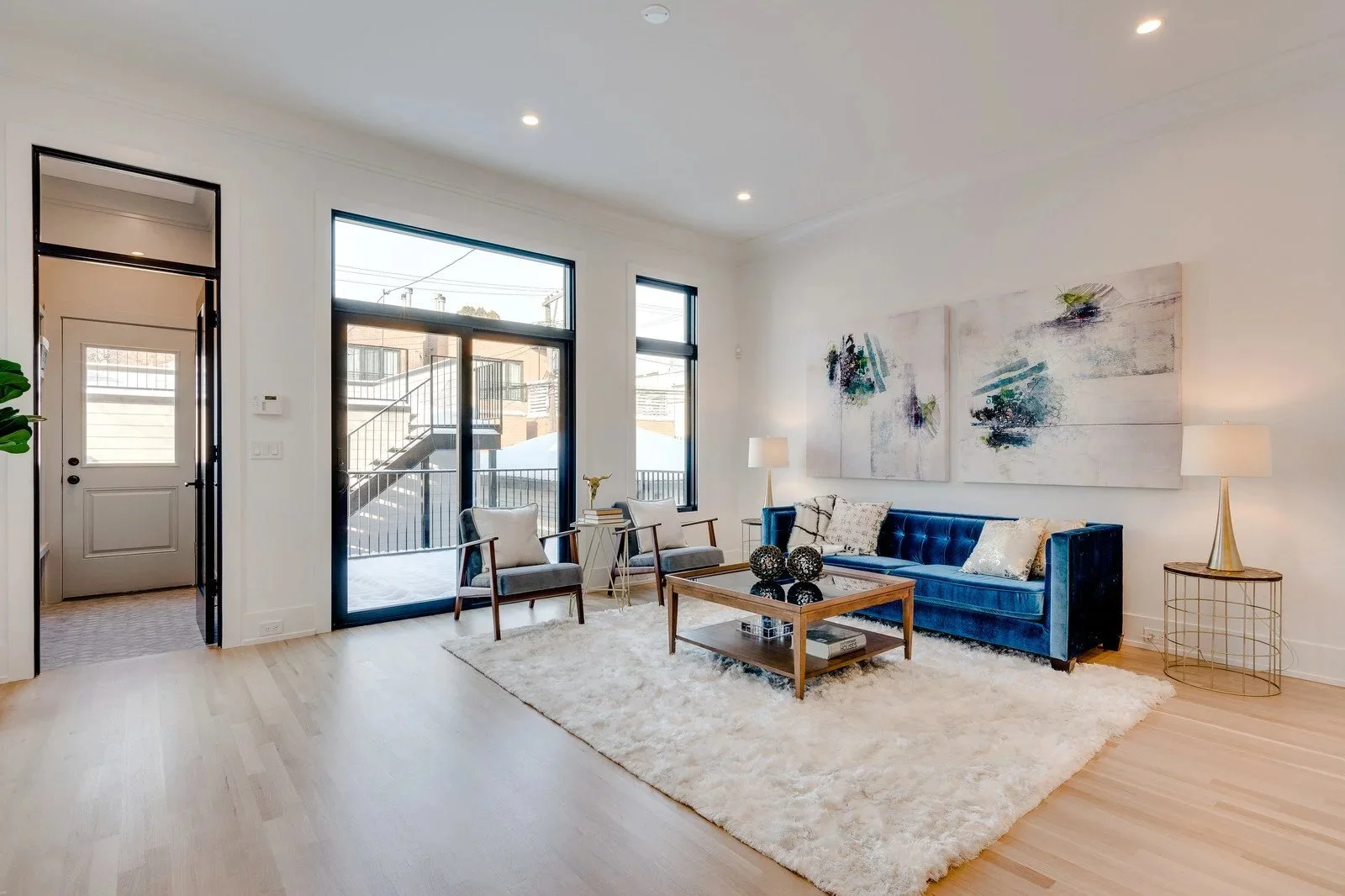 An image of 2420 W Huron | Stratum Builders