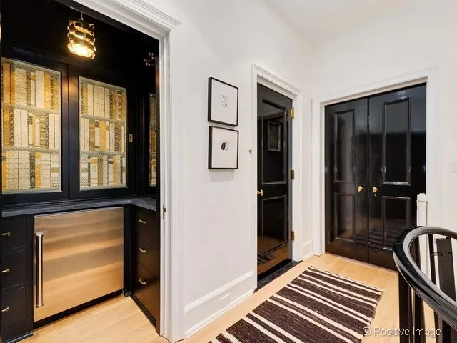 An image of 23 E Scott | Stratum Builders