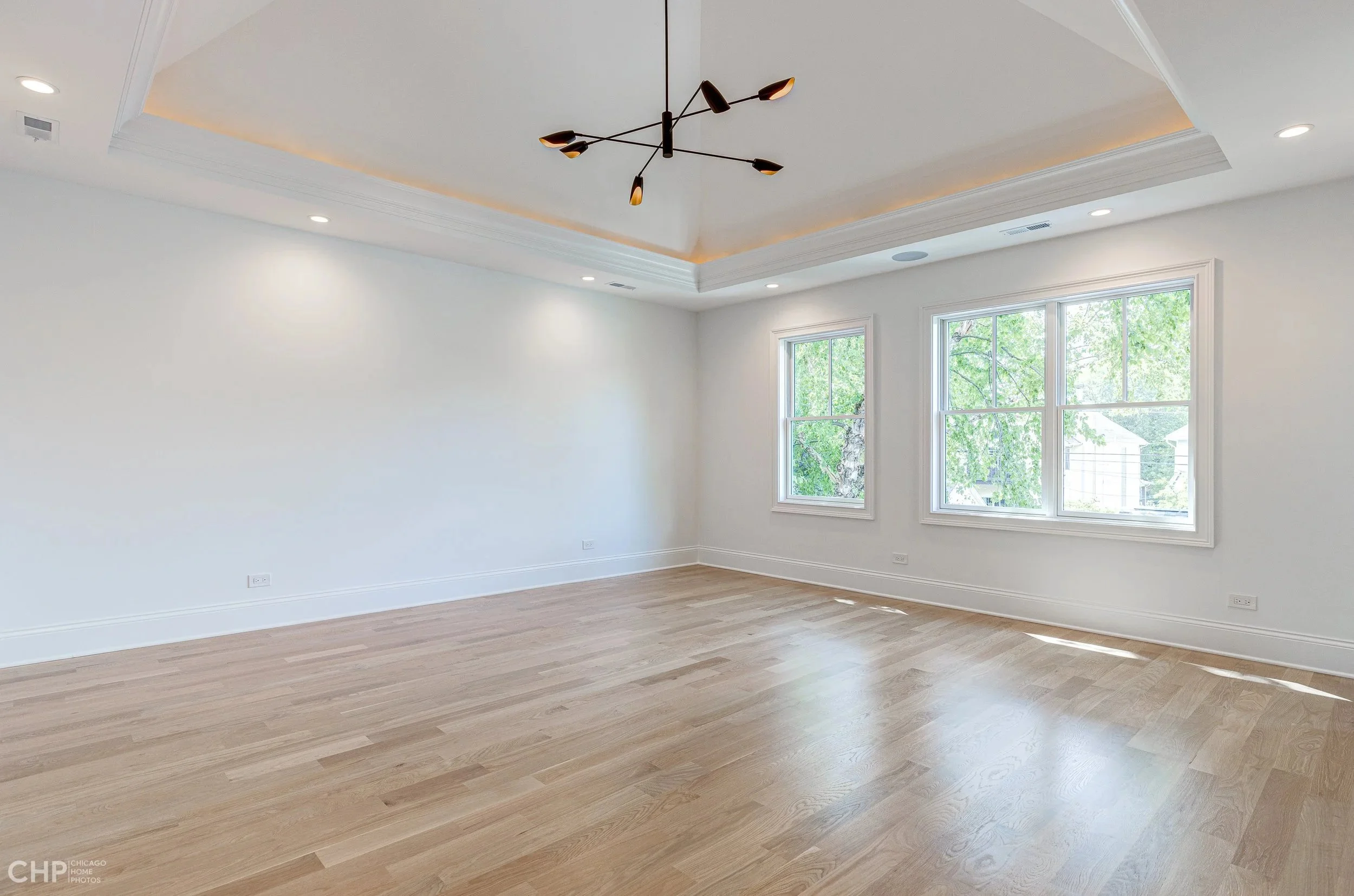 An image of 3718 n kildare | Stratum Builders