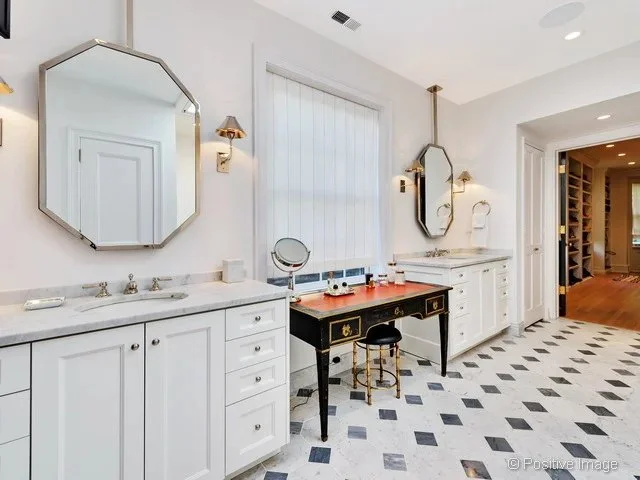 An image of 23 E Scott | Stratum Builders