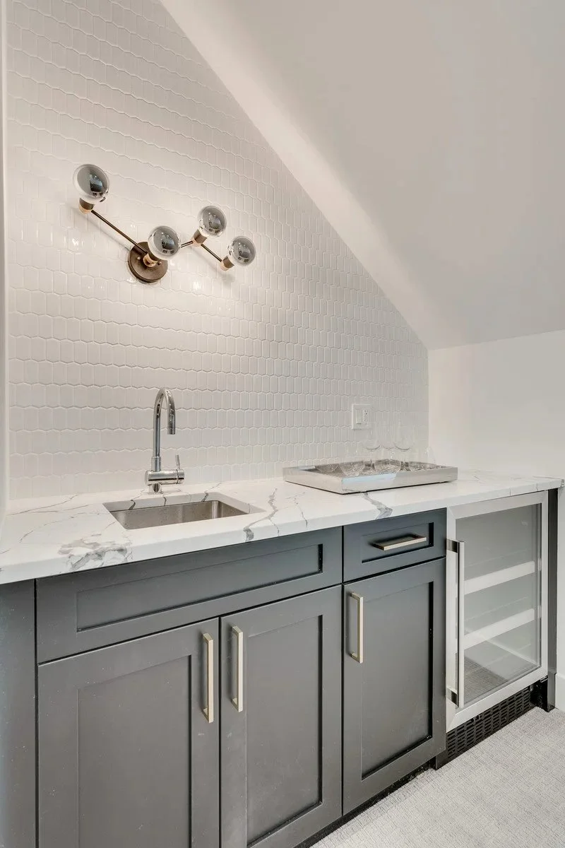 An image of 2420 W Huron | Stratum Builders